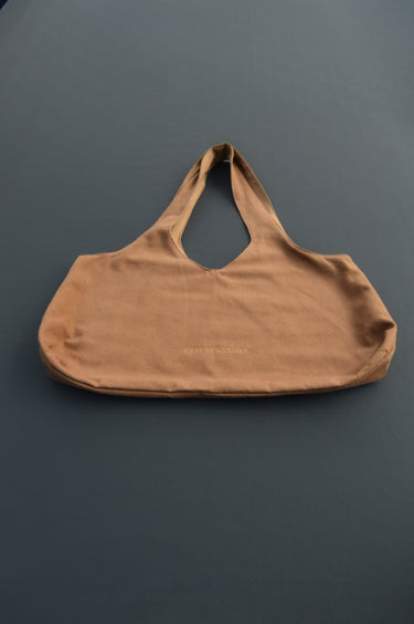 THE DISTRICT TOTE